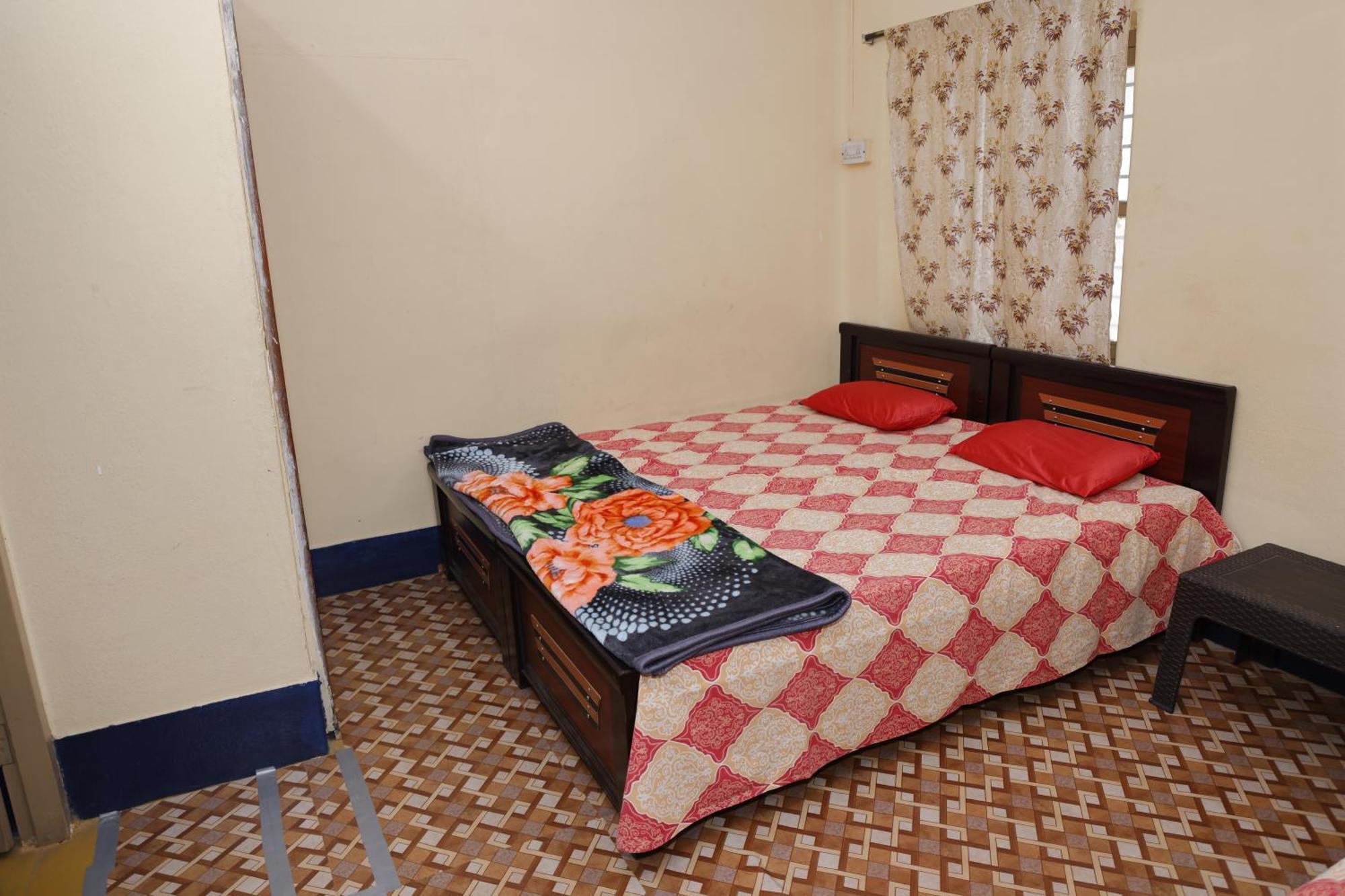 1 Room For 4 Guests Or 2 Bhk For 4 To 10 Guests With Ac For Families Hyderabad Exterior photo
